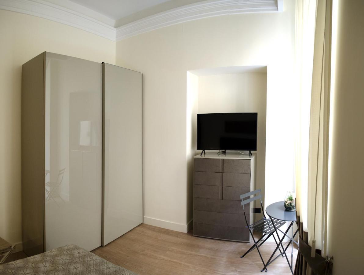 Fafgrandsuitenapoli Exterior foto